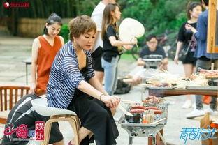 《大院媳妇吃瓜日常》