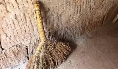 立扫把吃瓜视频,揭秘网络热梗背后的趣味与思考