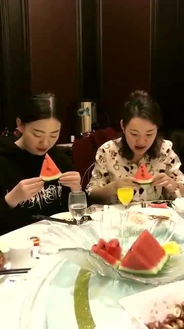 吃瓜吃的嘴好痛,嘴痛反思录